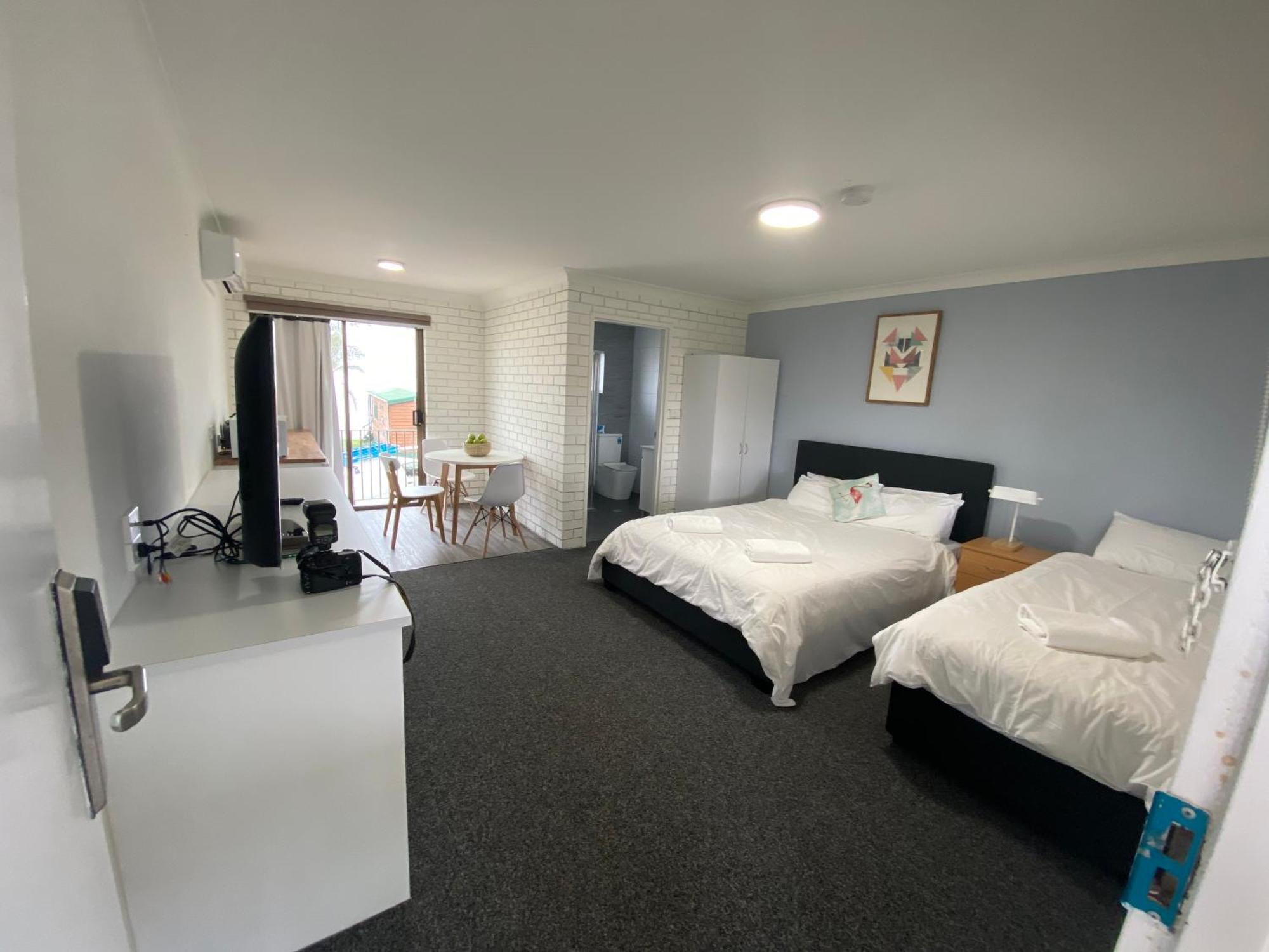 Lakeside Inn Wollongong Primbee Zewnętrze zdjęcie